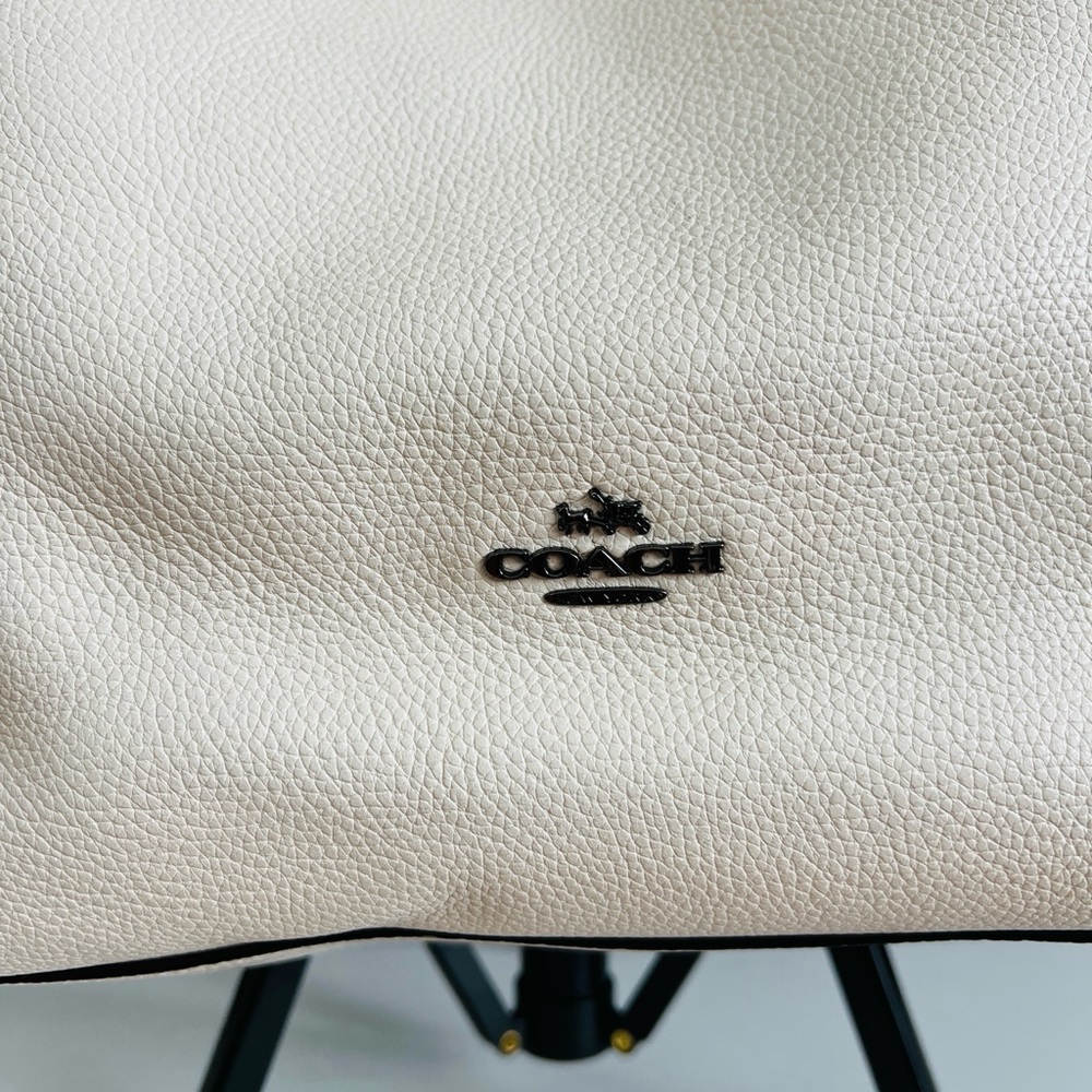 Coach Edie Shoulder Bag 31 With Star Rivets - Picture 3 of 16